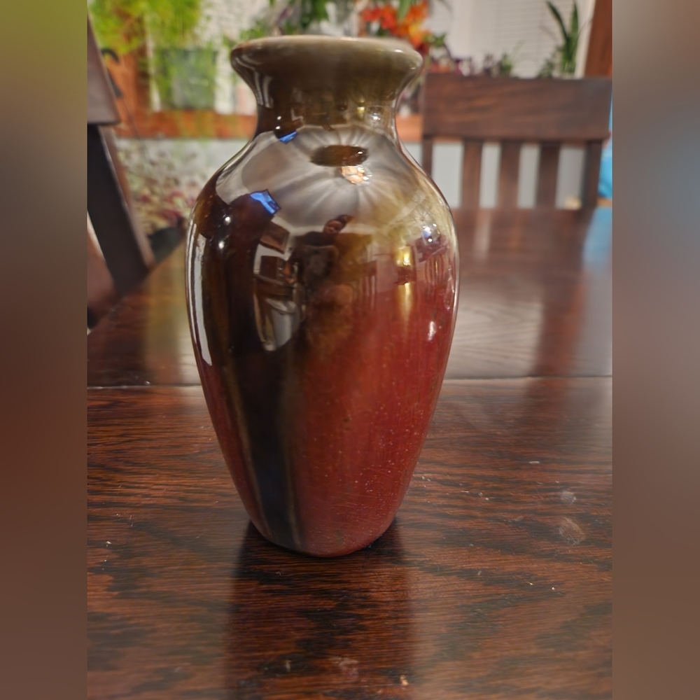 VTG 6” Maroon Black,Red/Green Tinted Ceramic Bud Vase -